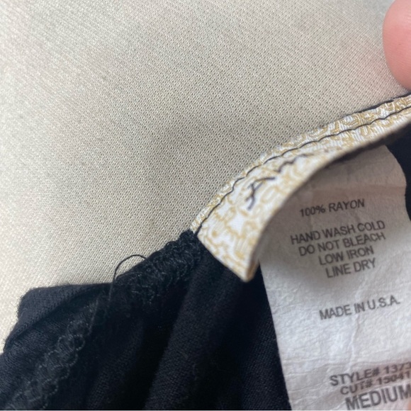 Vintage 90s Ambiance Black Embroidered Halter Top - Size Small - Picture 4 of 6